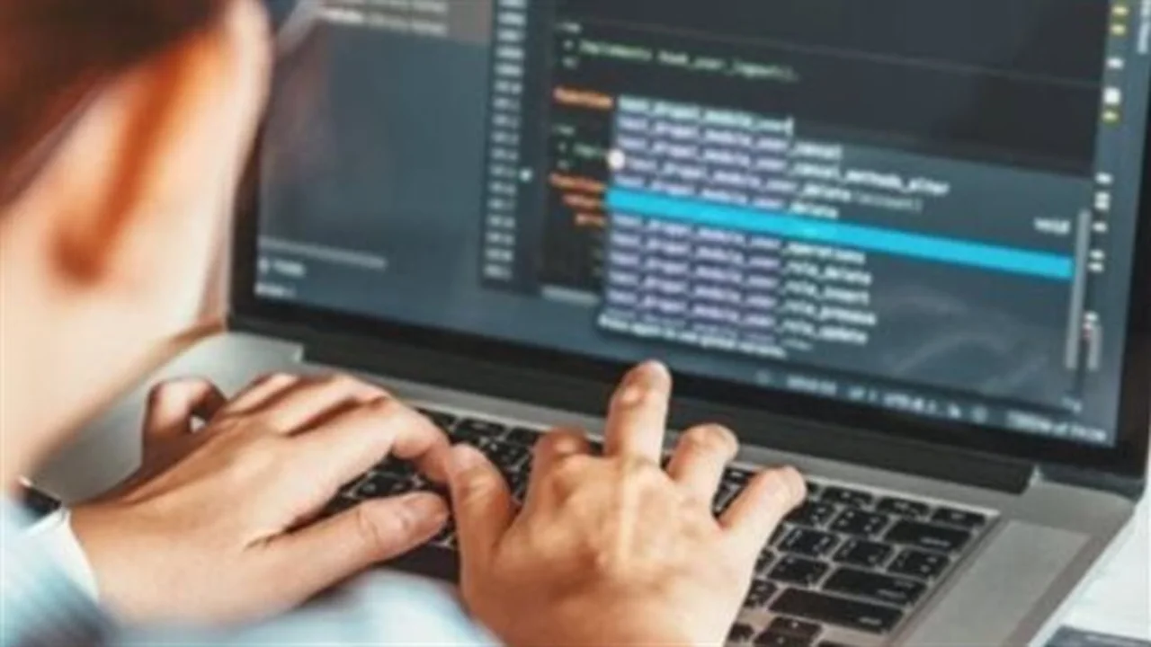 فرصة أخيرة بالقاهرة.. موعد عقد امتحان البرمجة والذكاء الاصطناعي لطلاب الصف الأول الثانوي